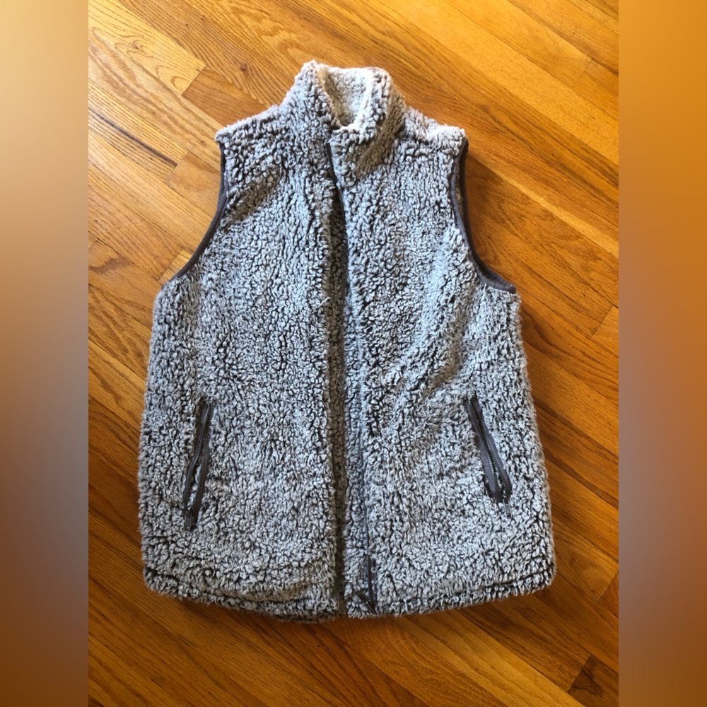 Thread and Supply Sherpa Vest